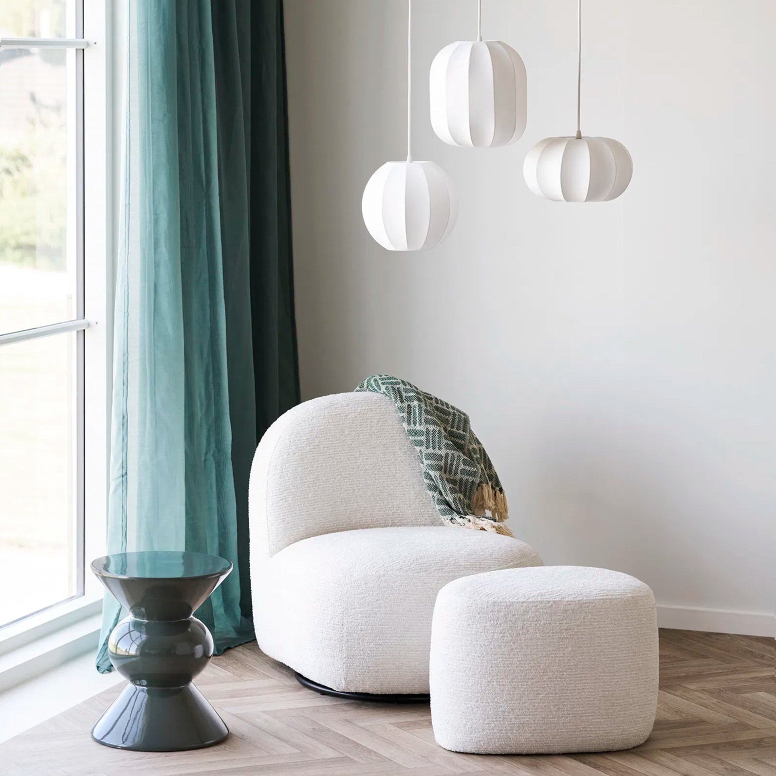 Fotoliu cu taburet LUNARIA