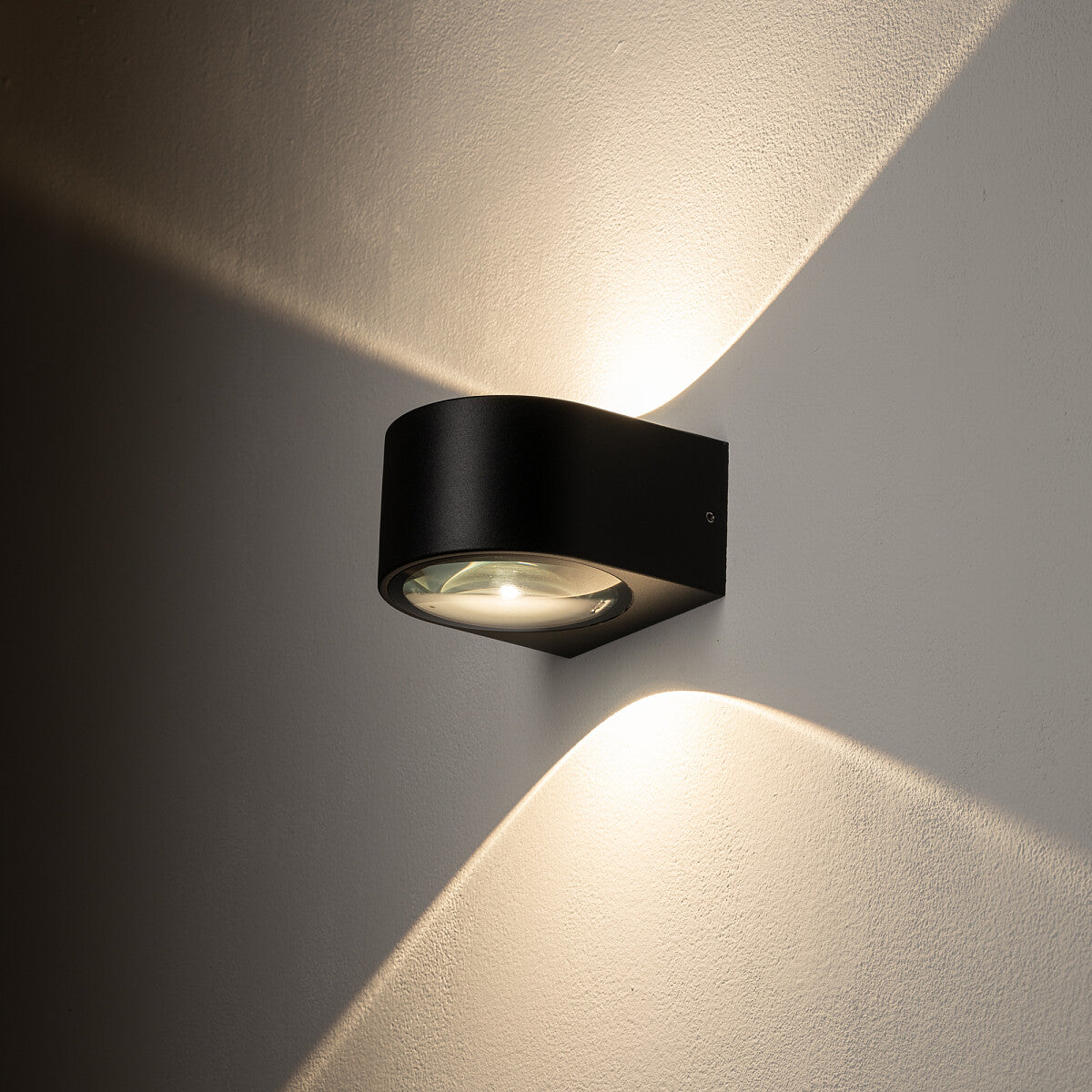 Aplica de perete NELA B