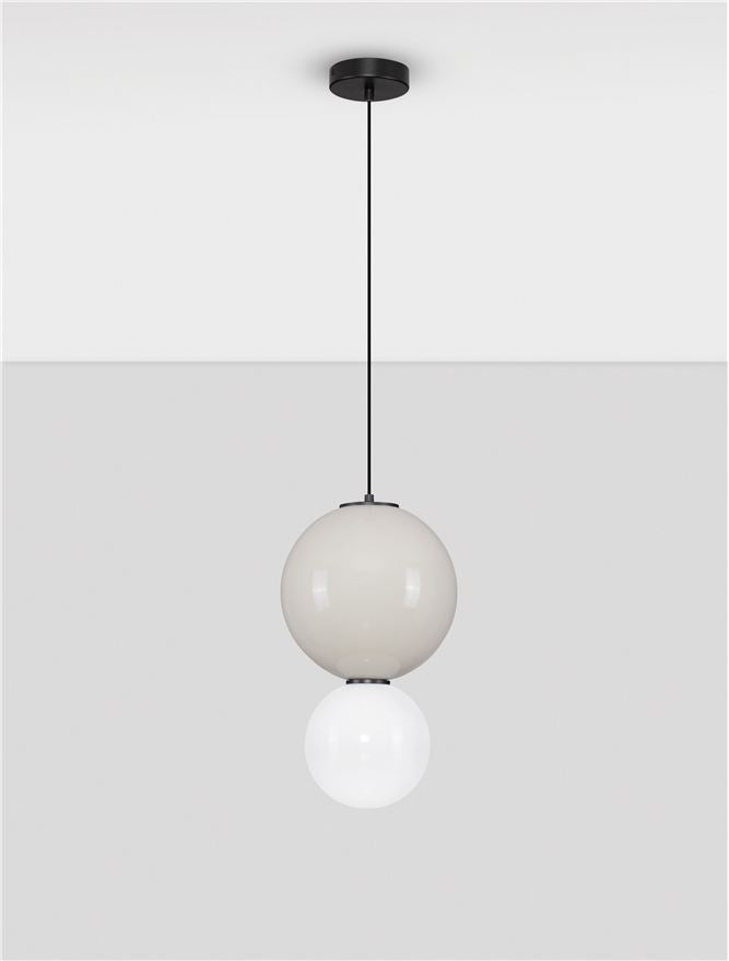 Lampa suspendata NOESIS