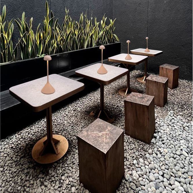 Lampa de masa portabila DALT