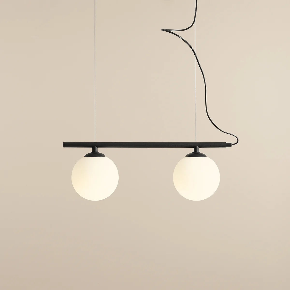 Lampa suspendata LYCAS L2