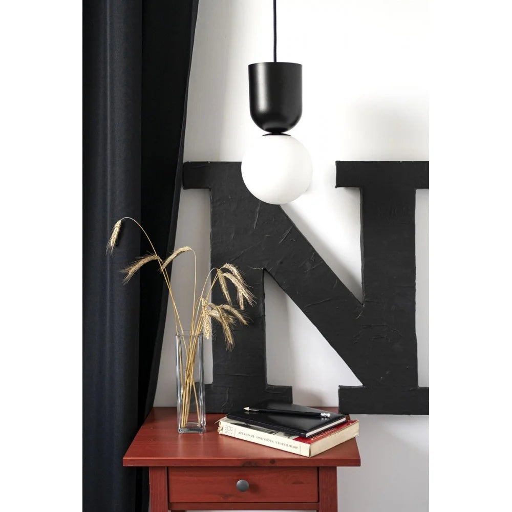 Lampă suspendată LUNVIK IP44 — Negru