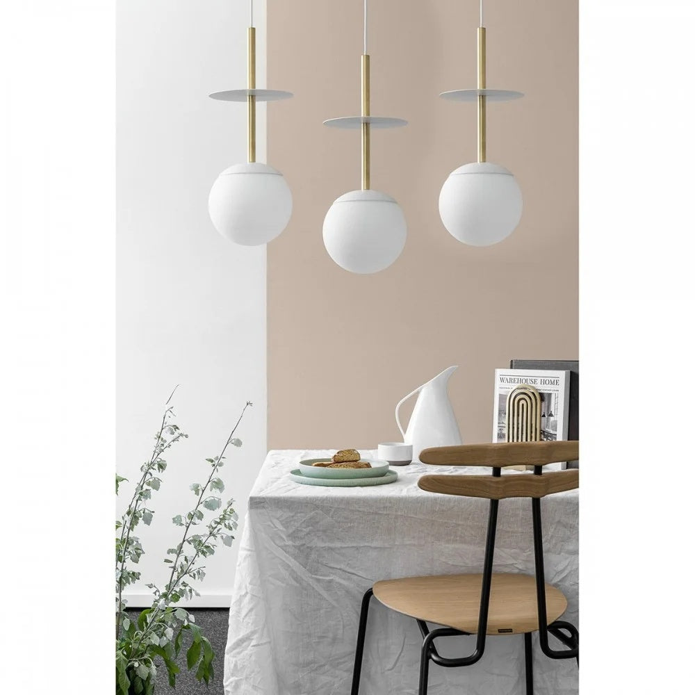 Lampă suspendată SOLVRA A 3L — Alb / alamă