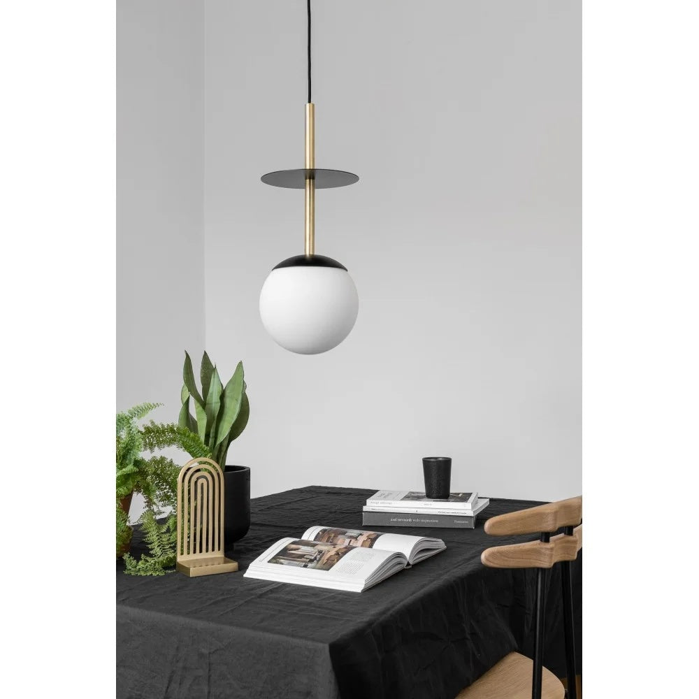 Lampă suspendată SOLVRA A — Negru / alamă