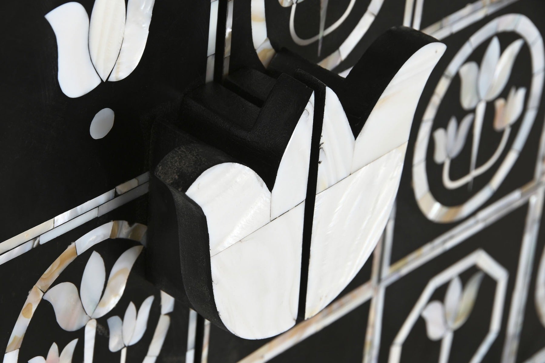 Cabinet de vinuri PIERO BONES 80 x 40 x 153 CM