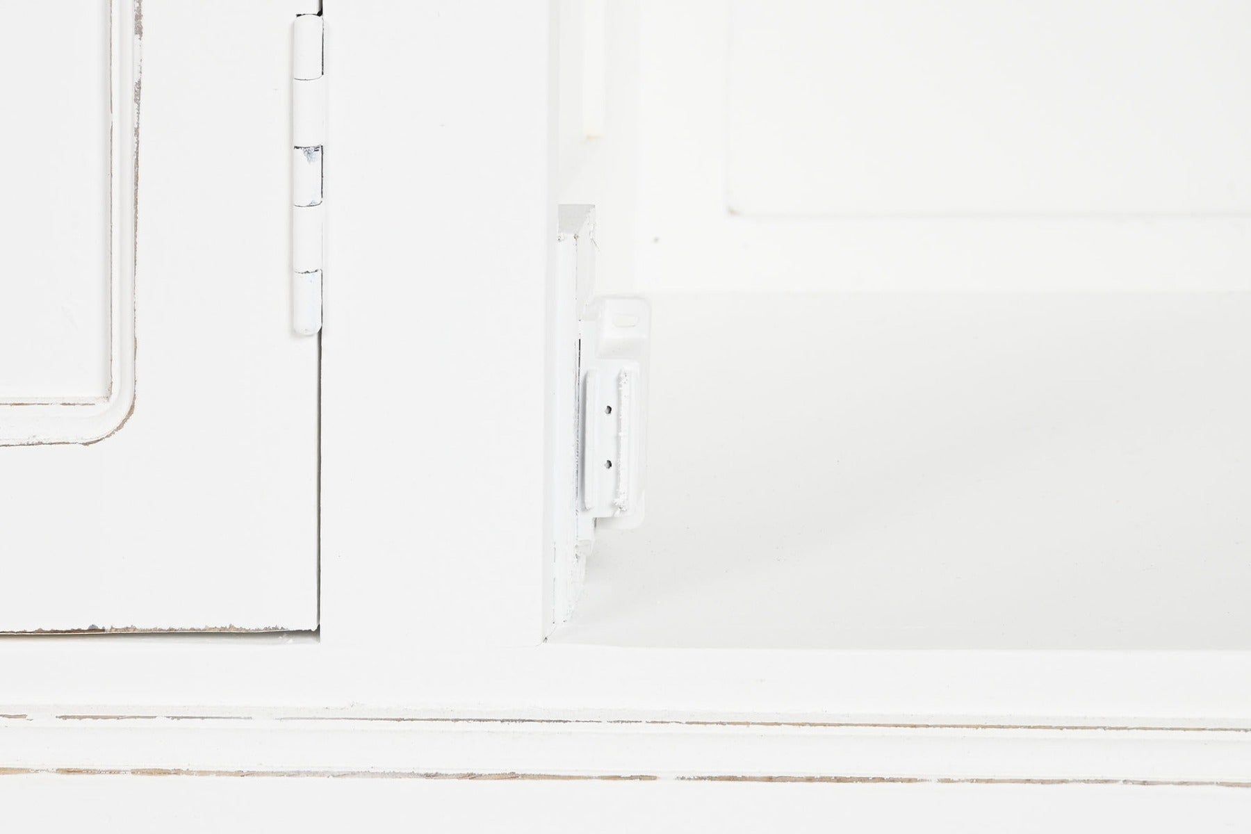 Biblioteca/ Vitrina SEMANUL WHITE 137 x 38 x 234 CM