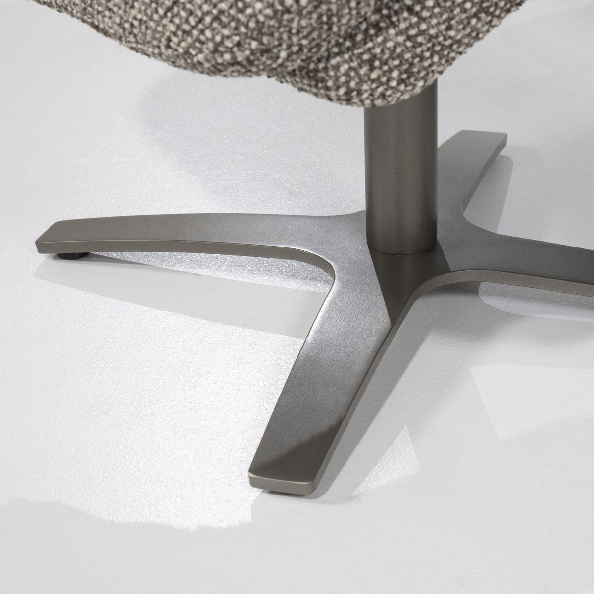 Fotoliu cu taburet SERAPIS