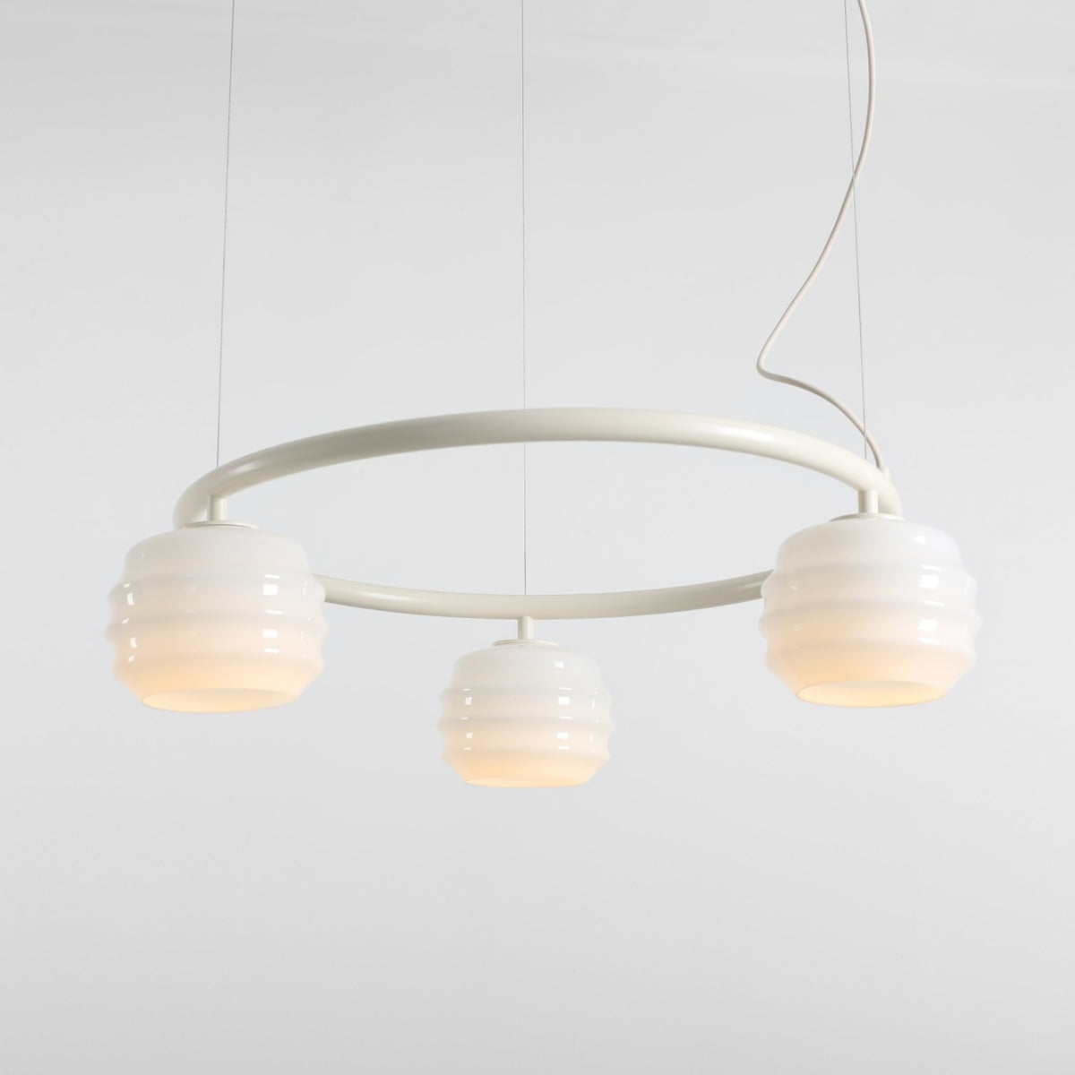 Lampa suspendata MOLN RING 3