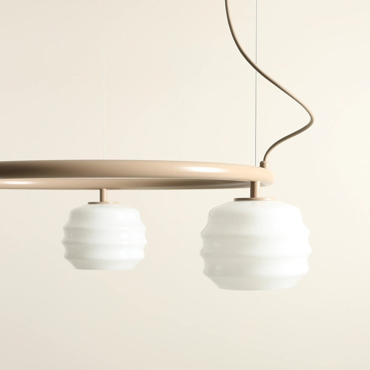 Lampa suspendata MOLN RING 3