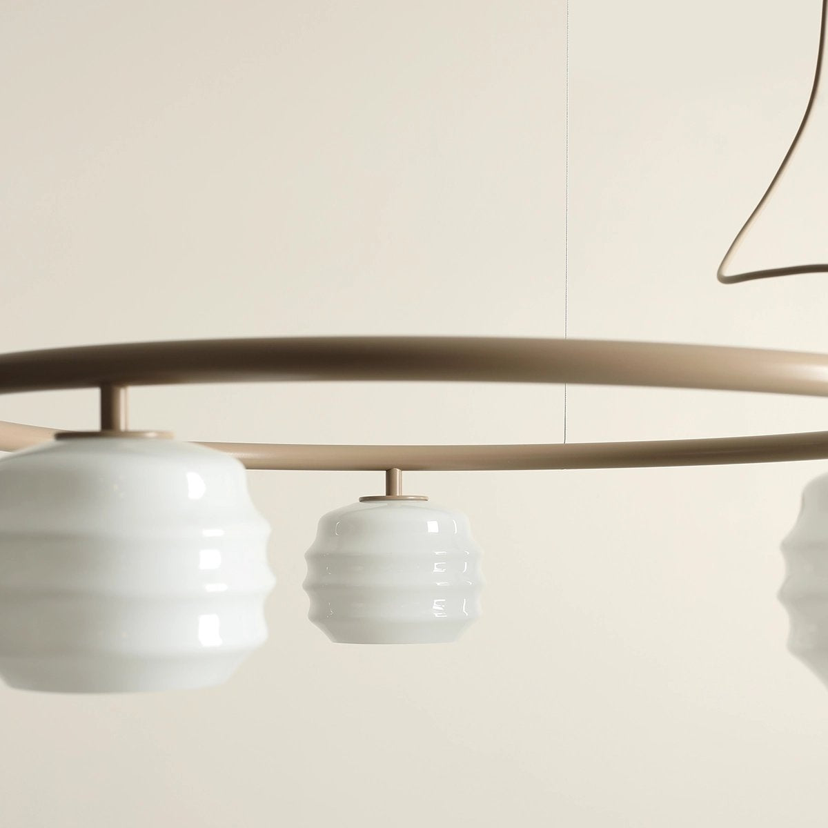 Lampa suspendata MOLN RING 5