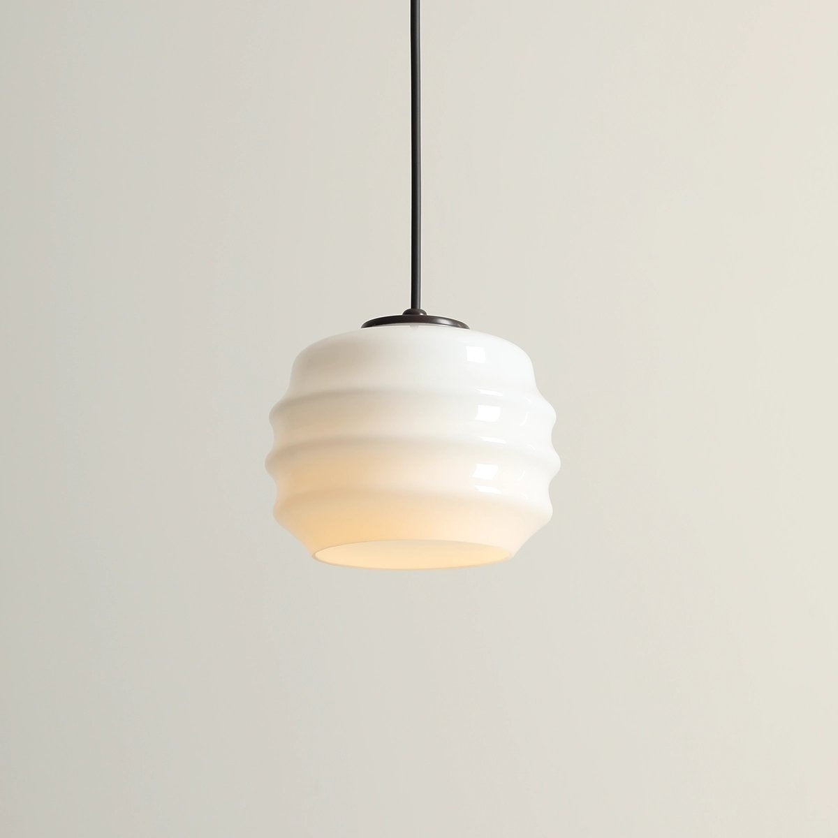 Lampa suspendata MOLN