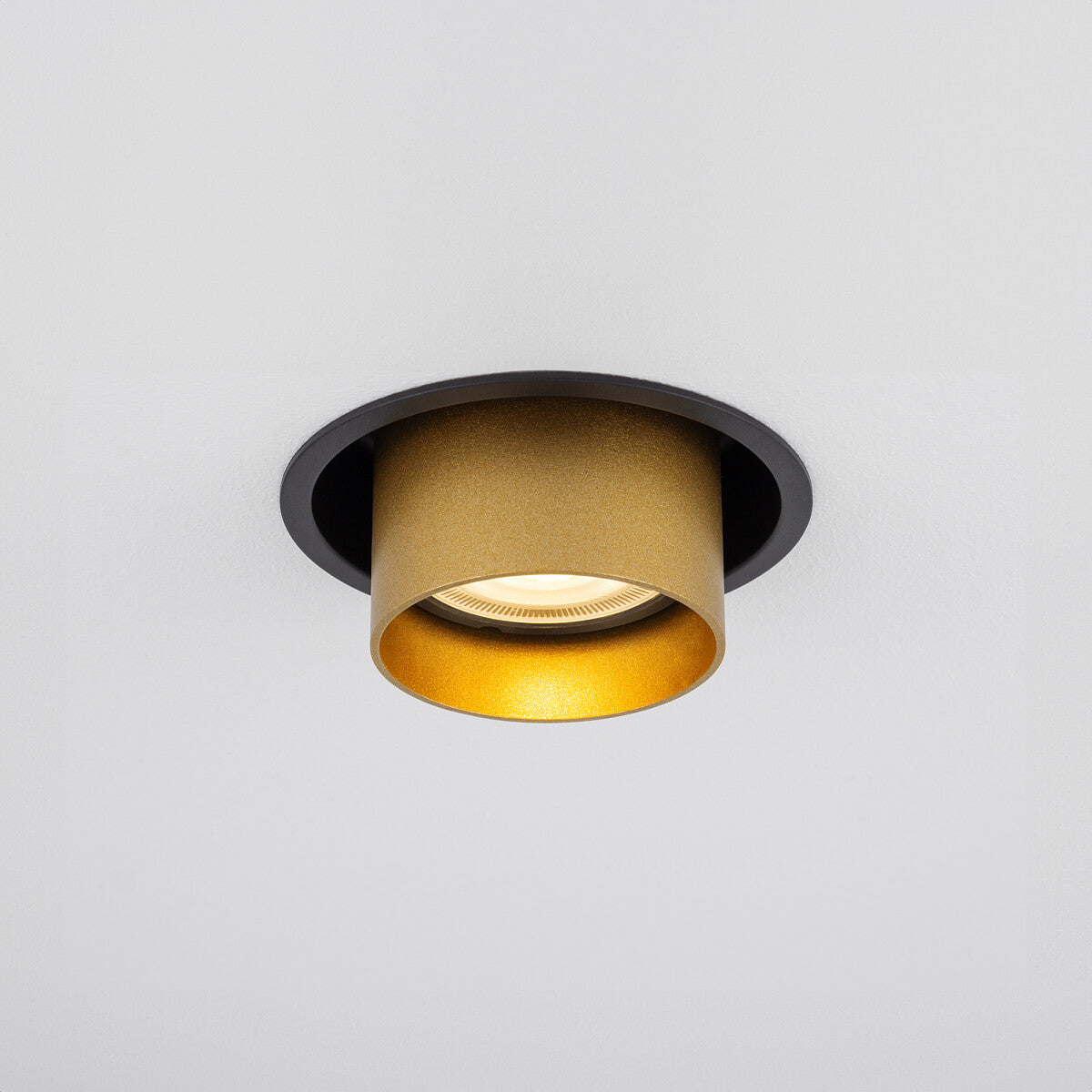 Spot incastrat MIRNAS BLACK SLIDE