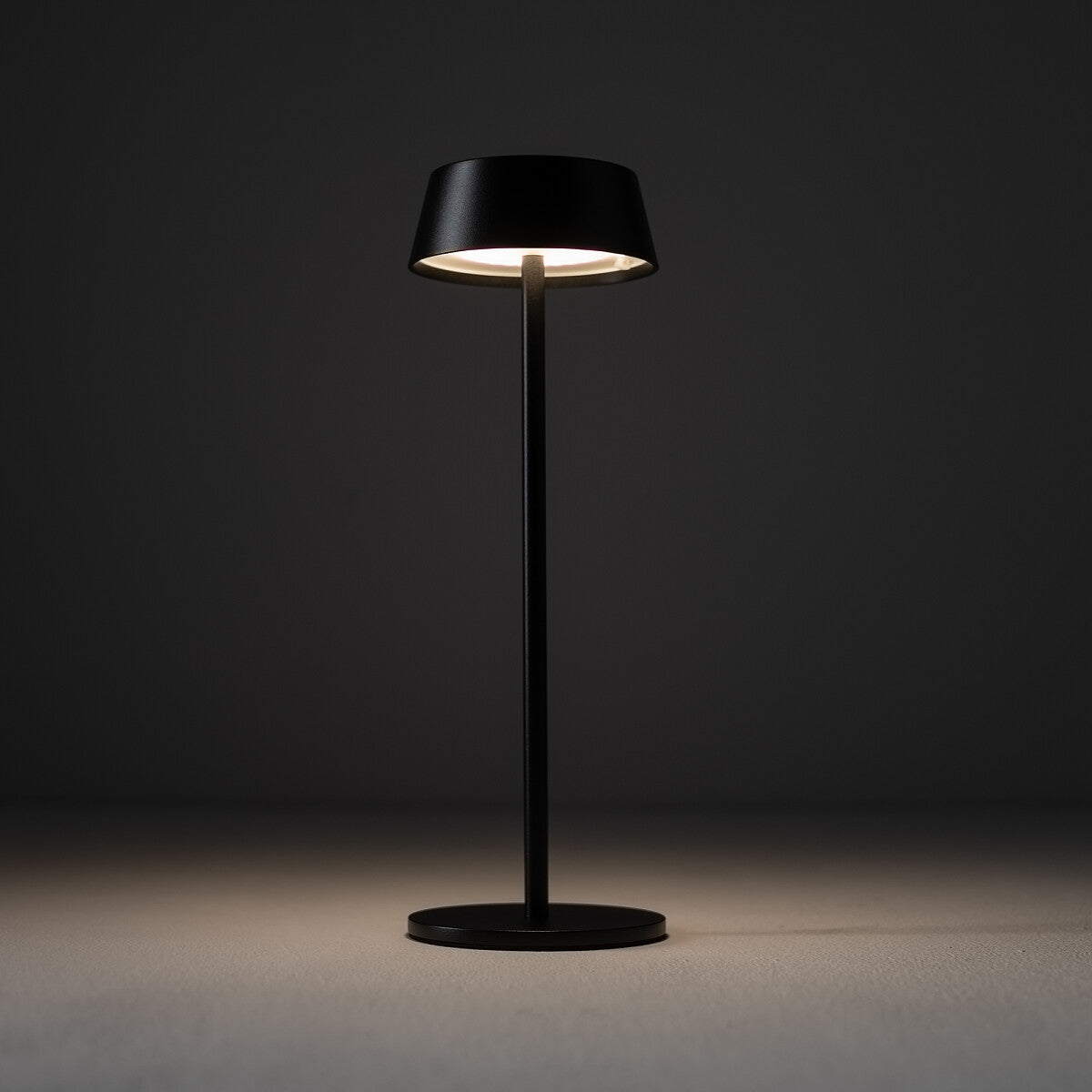 Lampa de masa portabila ANIS