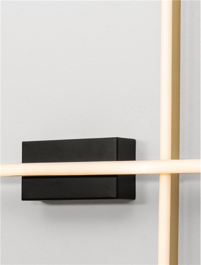 Aplica de perete QUAM