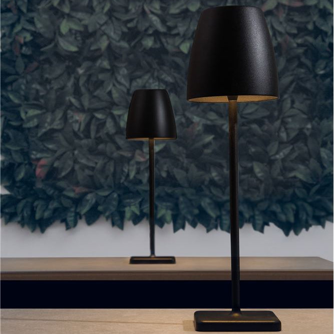 Lampa de masa portabila COLT