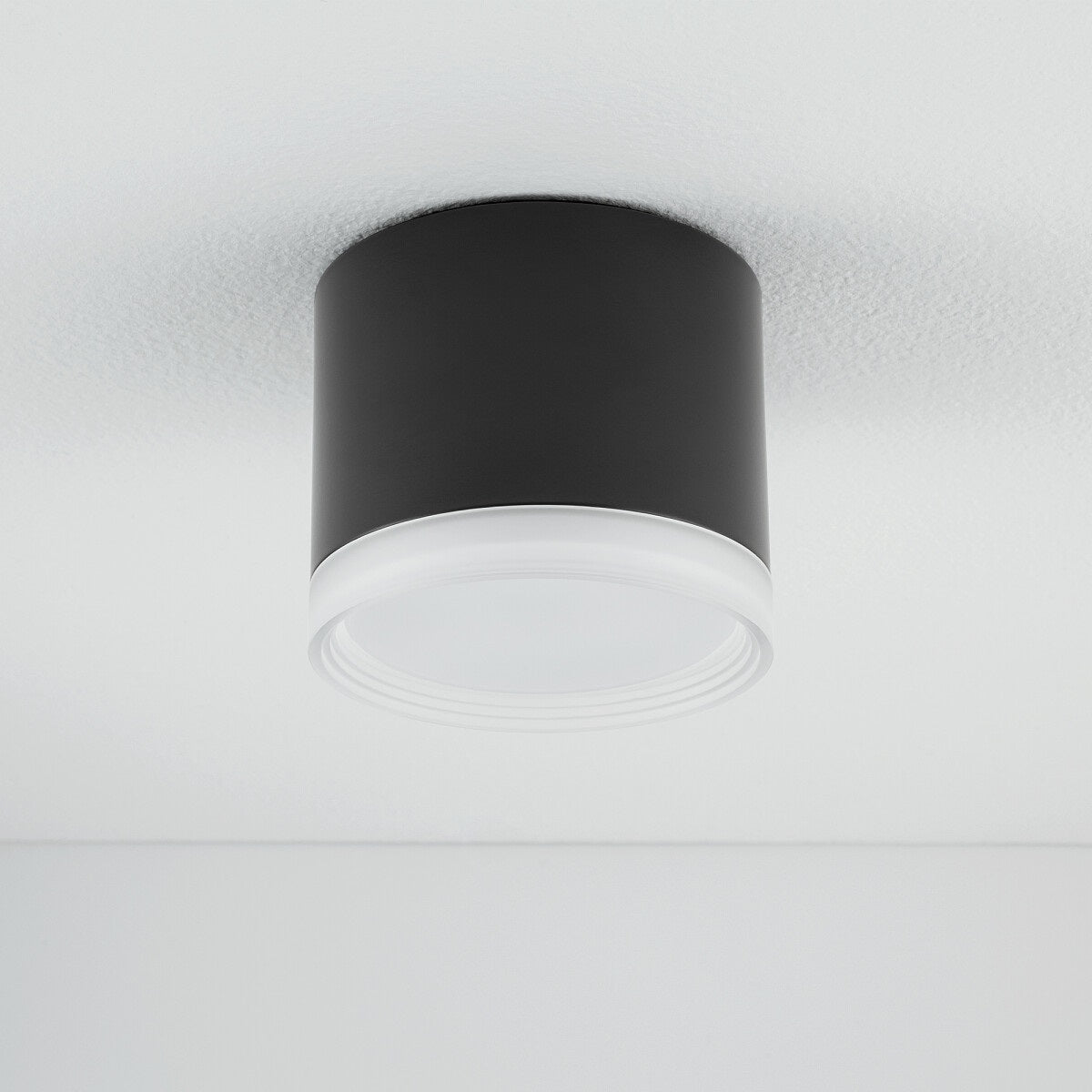 Spot aplicat CLAYTON