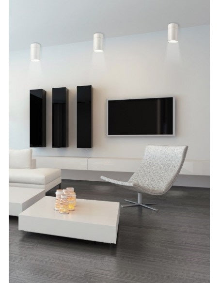 Spot aplicat MIKAELA