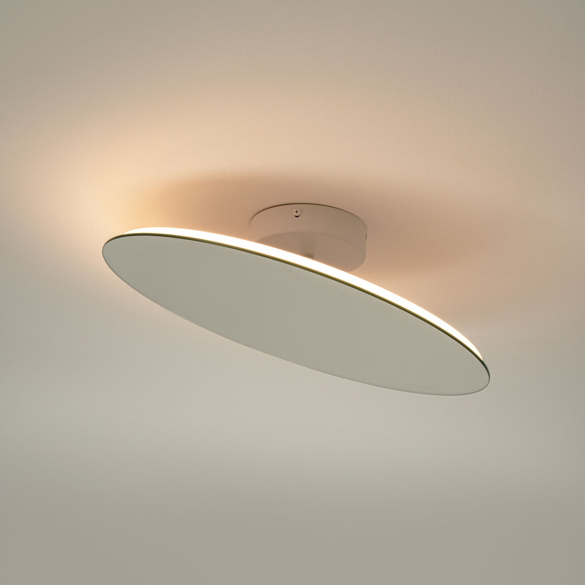 Oglinda cu iluminare NESTRALO