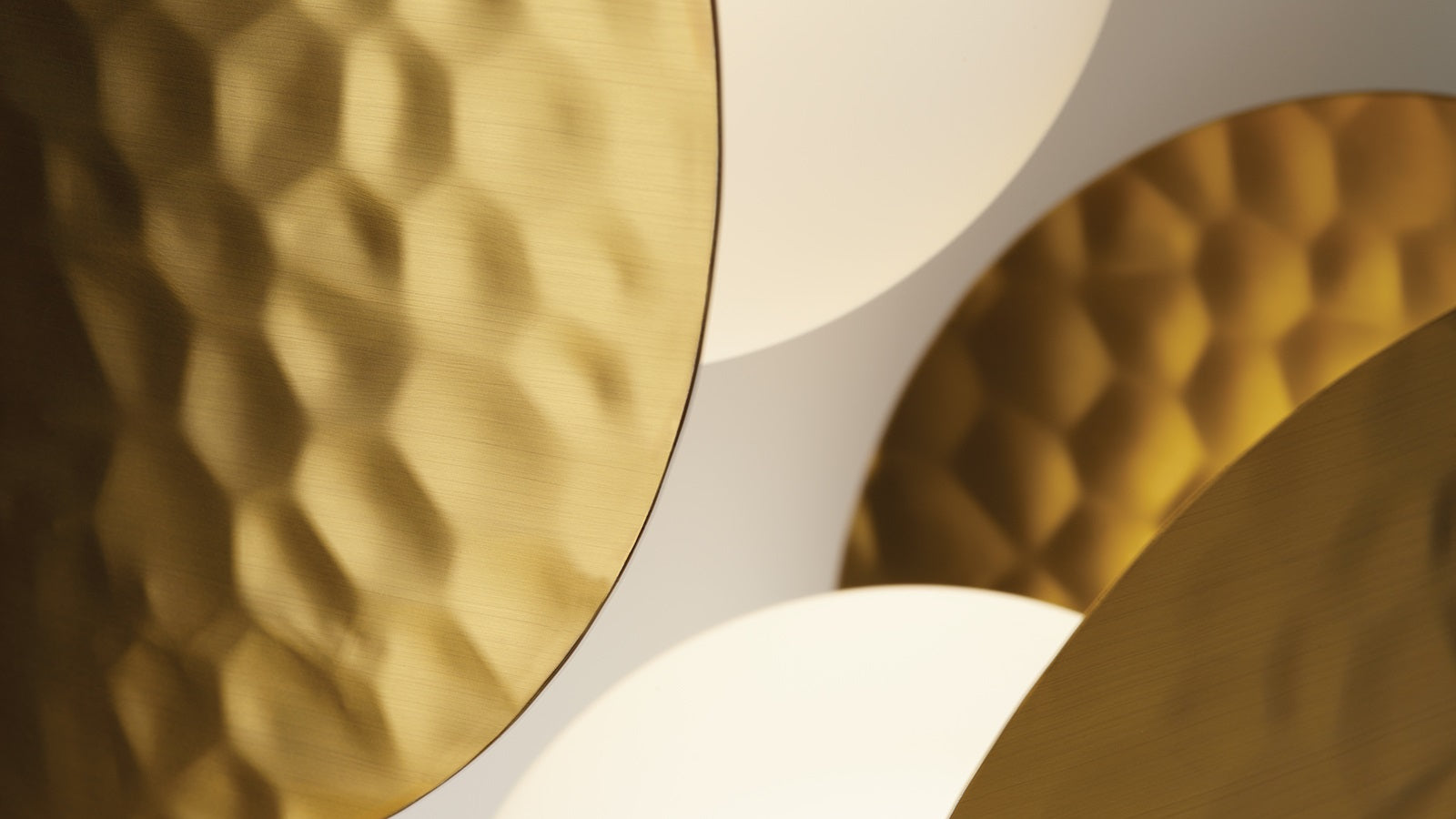 Aplica de perete SHRIMP BRASS RIGHT